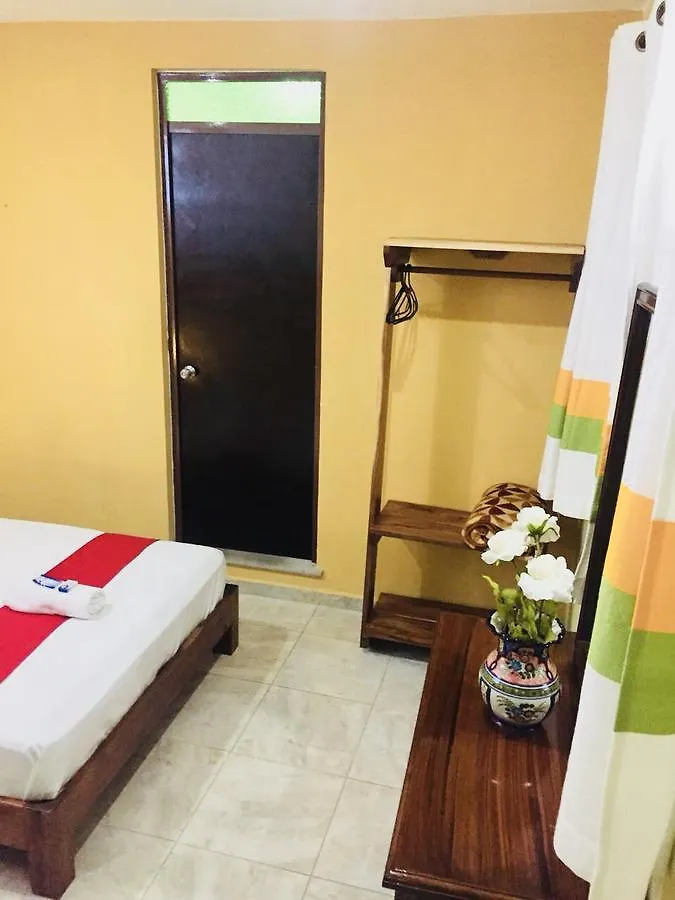 טולום Hotel Flor